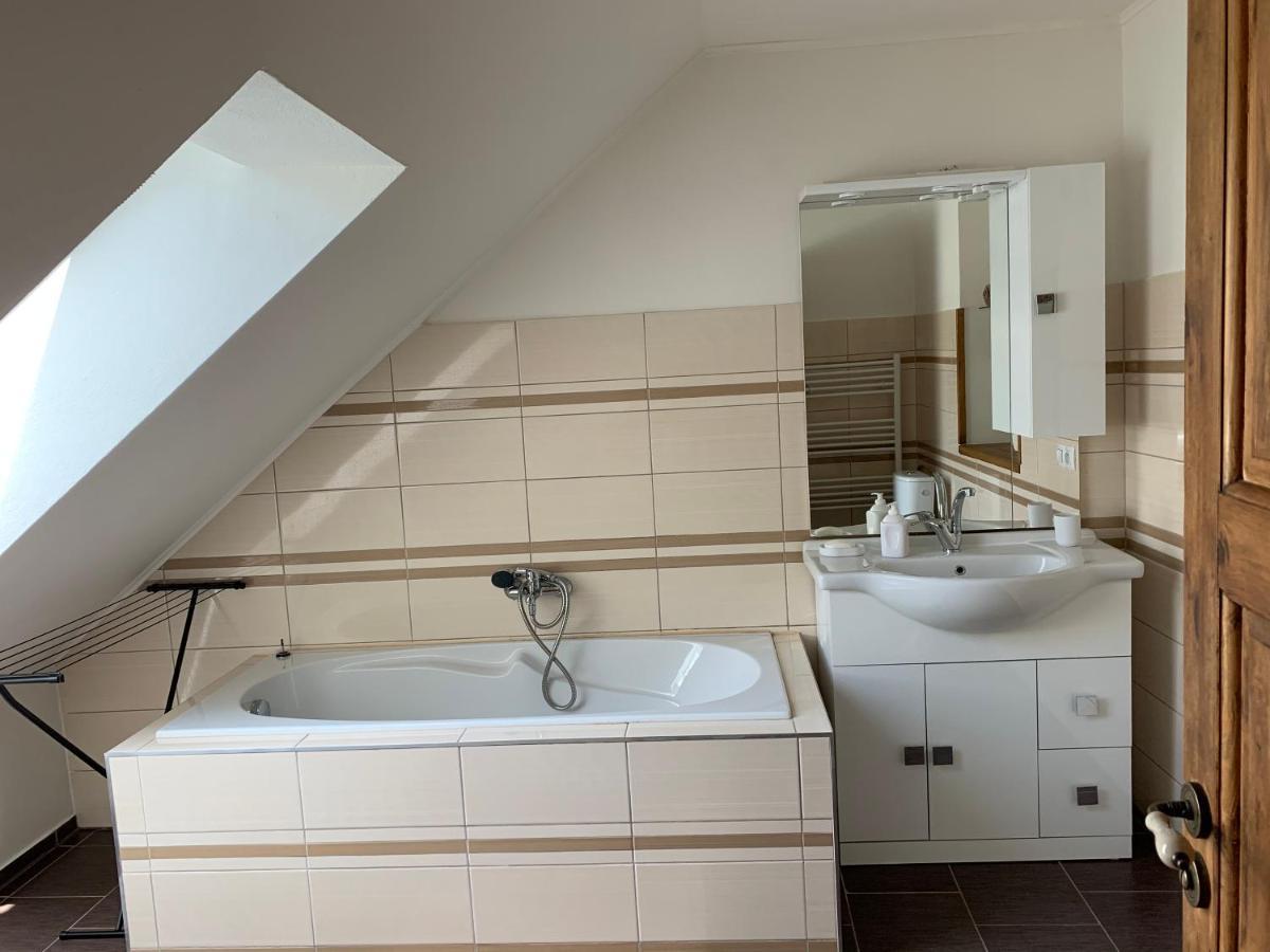Apartman Stodola Chodova Plana Ngoại thất bức ảnh
